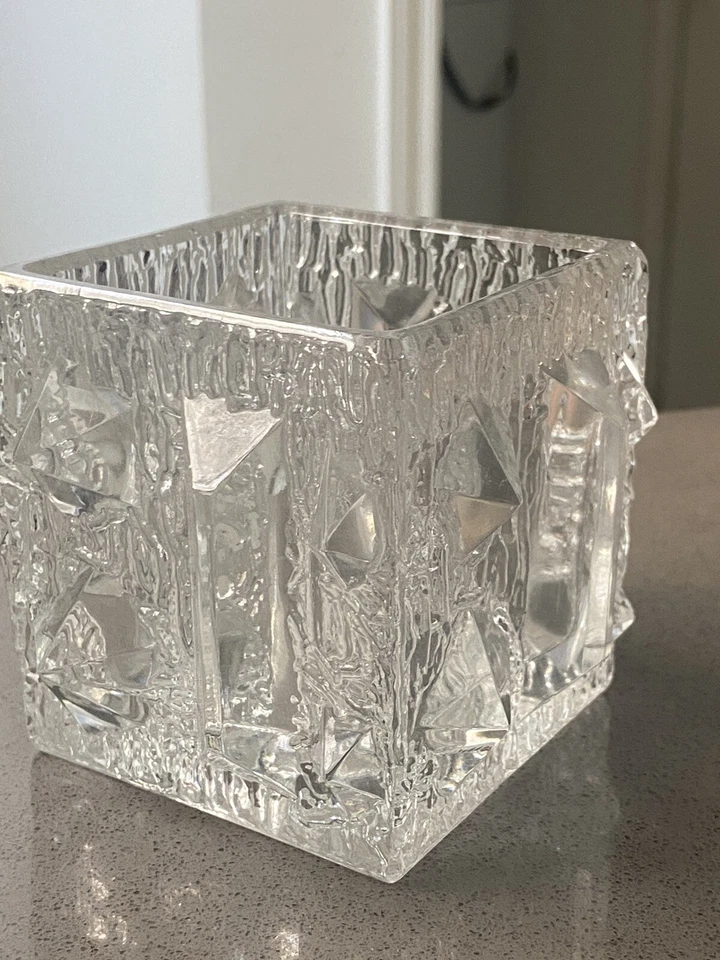 Jarrón portavelas de cristal Iceberg brutalista MCM de colección hecho en Alemania Occidental Foto 3 de 4