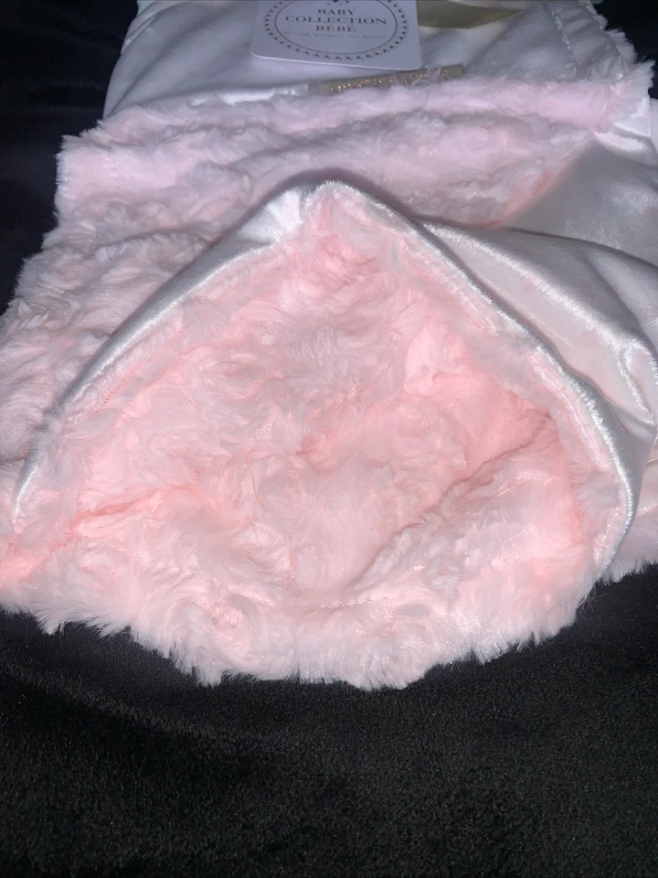 Blankets and Beyond Soft Pink Baby Blanket Rosette Texture Plush Swaddle Cozy - Image 4 of 4