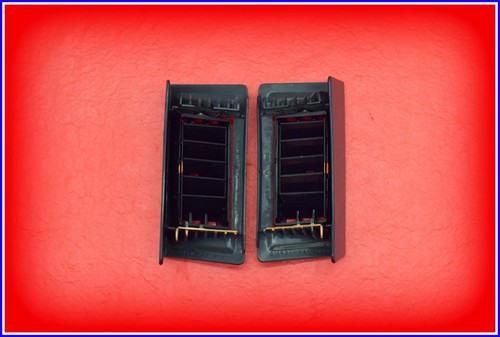 1988–1994 Chevy S10 Blazer GMC S15 Sonoma Jimmy Outer LH & RH A/C Vents OEM - Picture 4 of 4