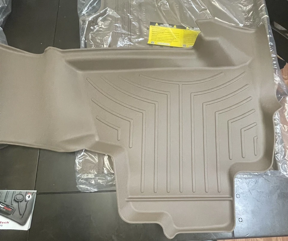 Alfombrillas WeatherTech FloorLiner para Chevy Tahoe/GMC Yukon - 2015-2020 tostadas Foto 2 de 4