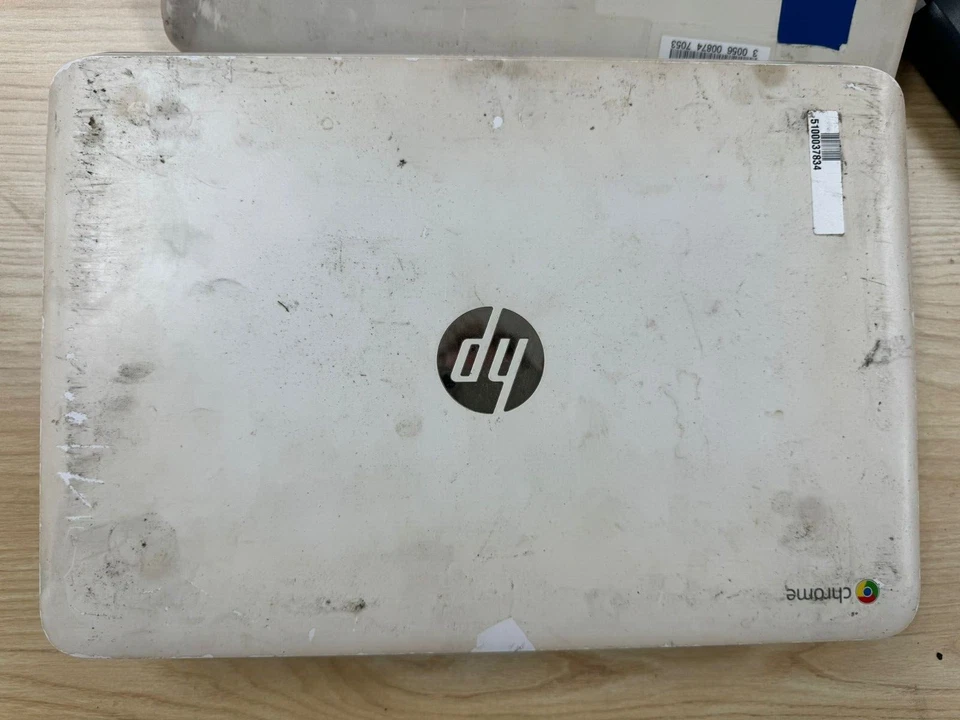 Netbook HP Chromebook 14 G1 SMB F7W49UA#ABA 14"4GB RAM 16GB SSD Blanco Foto 2 de 4