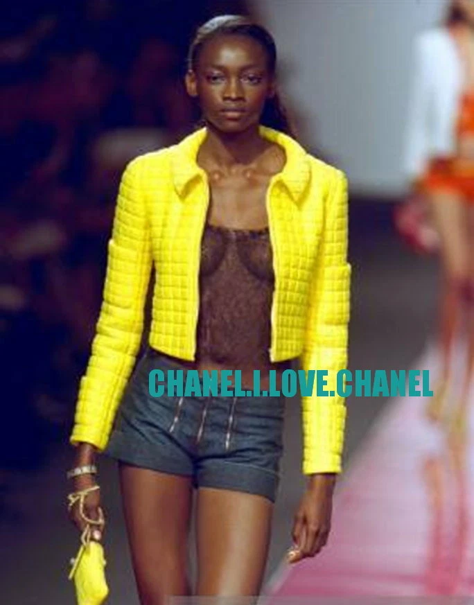 CHANEL ICONIC VINTAGE YELLOW BOMBER QUILTED JACKET COAT,38/40,COLLECTOR'S  PIECE!