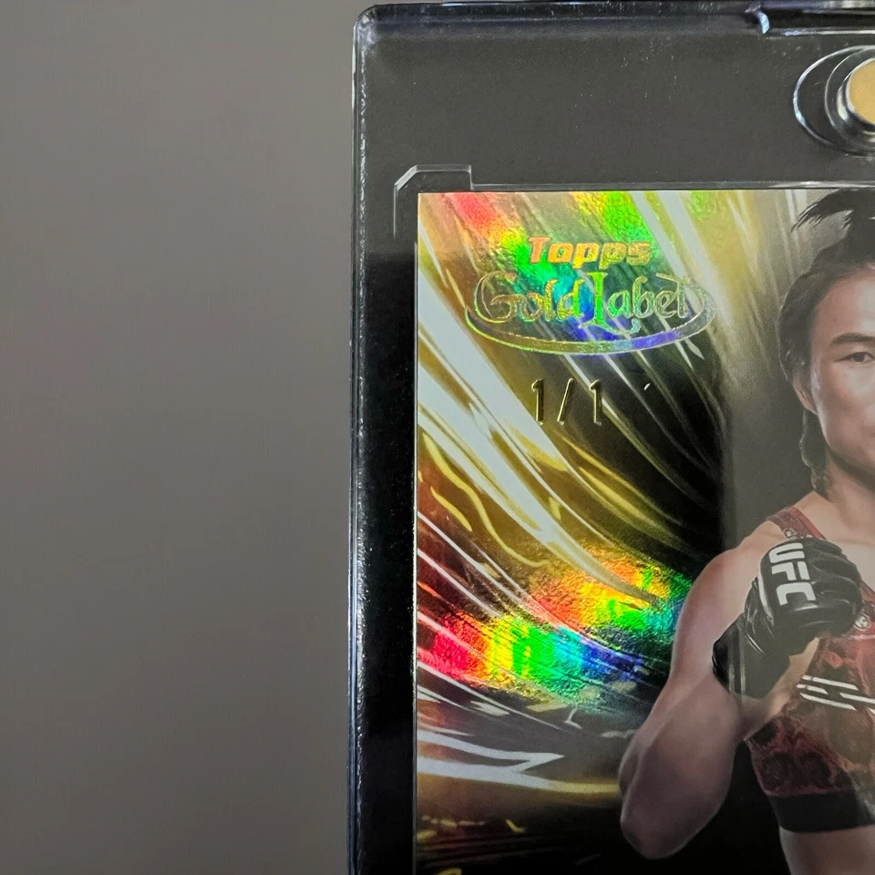 2024 Topps Gold Label UFC - Zhang Weili - AUTO 1/1 !!!! SGS-ZWE RARE!!! Mint - Image 2 of 3