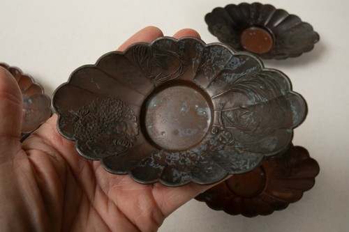 Lot of 5 Asian Trays (G2L) Copper Plate Japanese Cast Metal Petals Floral Design - Picture 6 of 11
