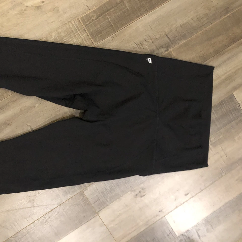 Fabletics Pureluxe High Waist Maternity 7/8 Legging XXS Black Pant Tight Fit - Image 3 of 4