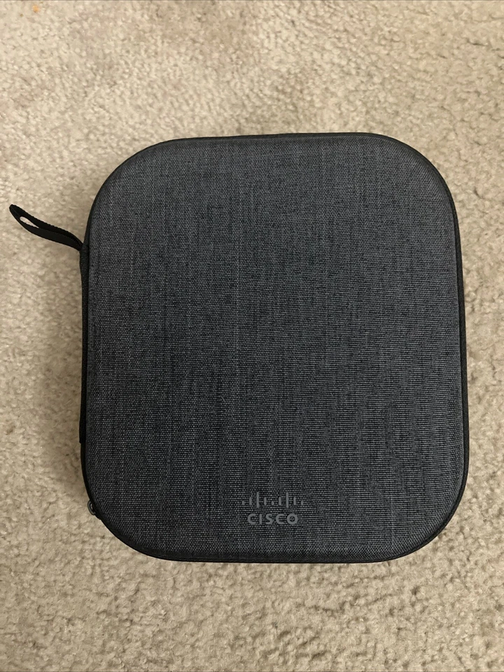 Cisco Headset 730, Wireless Dual On-Ear Bluetooth Headset - Black - Image 2 of 4