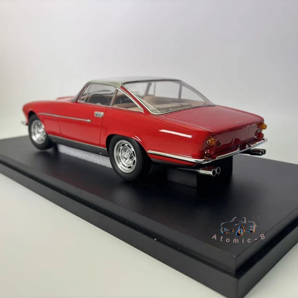 Matrix 1:18 Ferrari 250GT Berlinetta SWB Competitione Proto-type red 1960 - Image 4 of 4