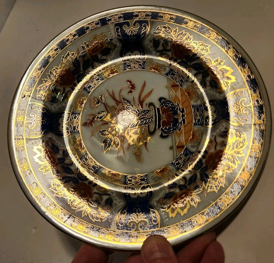 Antique Japanese Gold Blue Ted Imari Plate 6” Floral Vase Design - Image 3 of 4