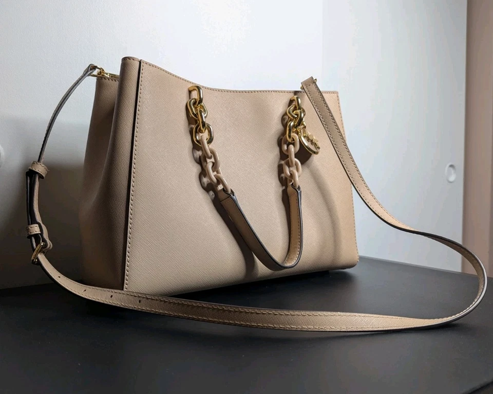 Michael Kors Cynthia Saffiano Leather Satchel Tote Crossbody Handbag Taupe Beige - Image 2 of 4