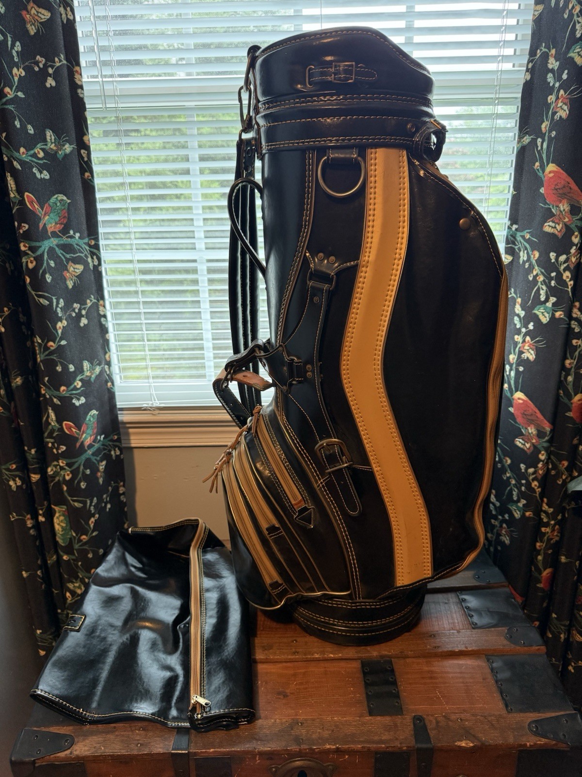 Picture 1 of 24