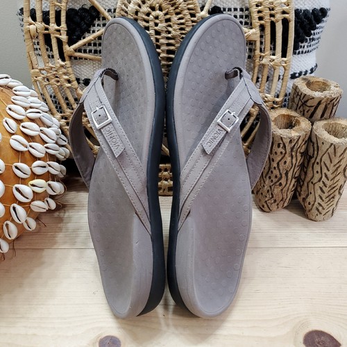 Chanclas para mujer Vionic 11/43 Tide Patty ortopédicas soporte para arco hebilla marrón - Imagen 6 de 13