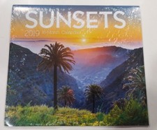  SUNSETS AND PALM TREES 2019 Sunsets 16 Month...