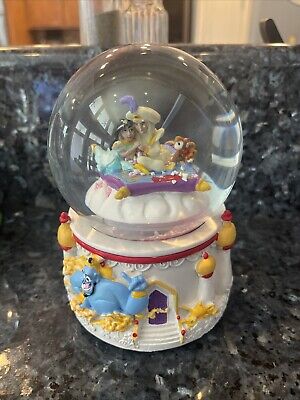 Vintage Disney Musical Snow Globe Snowglobe Aladdin Jasmine Vintage Disney Musical Snow Globe Snowglobe Aladdin Jasmine