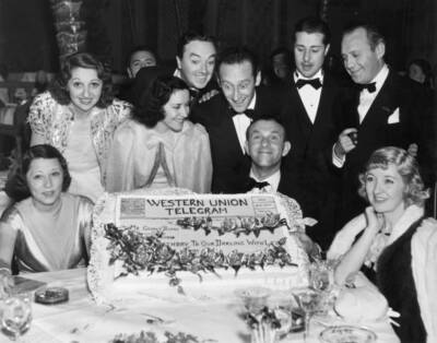 Comedian George Burns celebrating his birthday 1930 OLD PHOTO