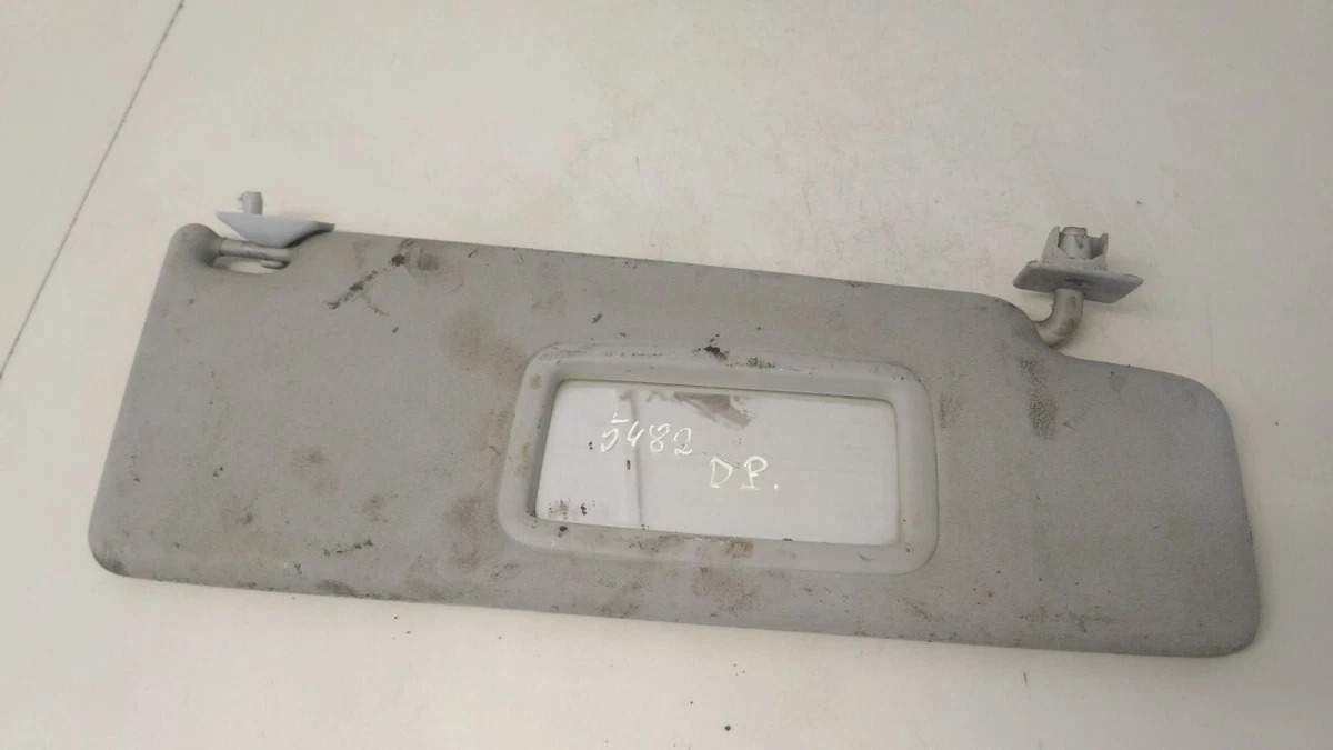 1h0857552 Genuine Sun Visor, With Light and Mirror and Clip FOR Vo 