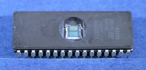3x Mémoire EPROM M27W101-80K6 – 1Mbit (128Kb X8) – Basse Tension – PLCC32 – STMicroelectronics – NOS