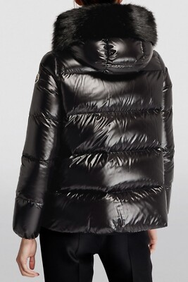 FW23 MONCLER LAICHE Down Padded Puffer Jacket Coat Laqué
