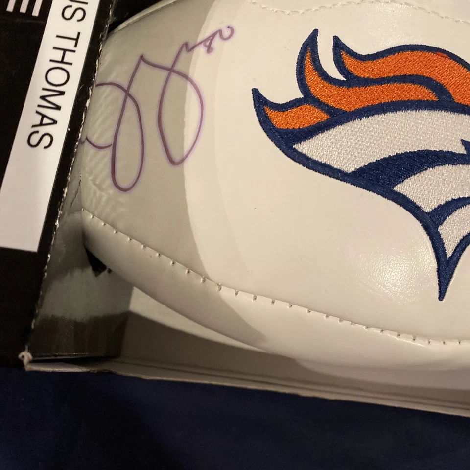 JULIUS THOMAS DENVER BRONCO AUTOGRAPHED FOOTBALL COA - Image 2 of 4