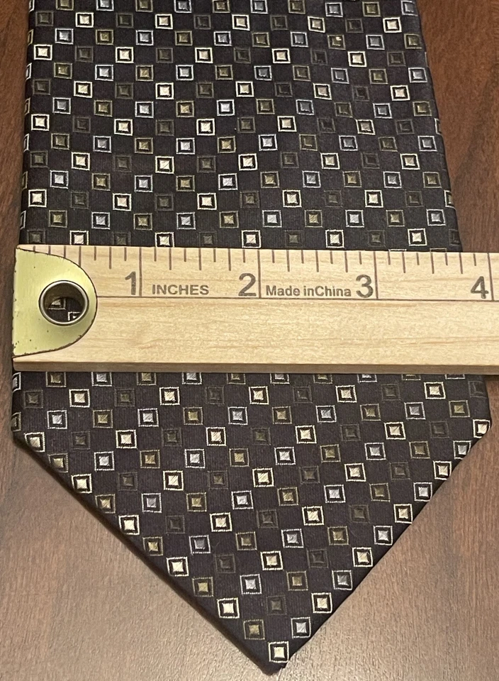 Axcess 100% Silk Hand Made 100% Silk Men’s Neck Tie Made In China - Image 4 of 4