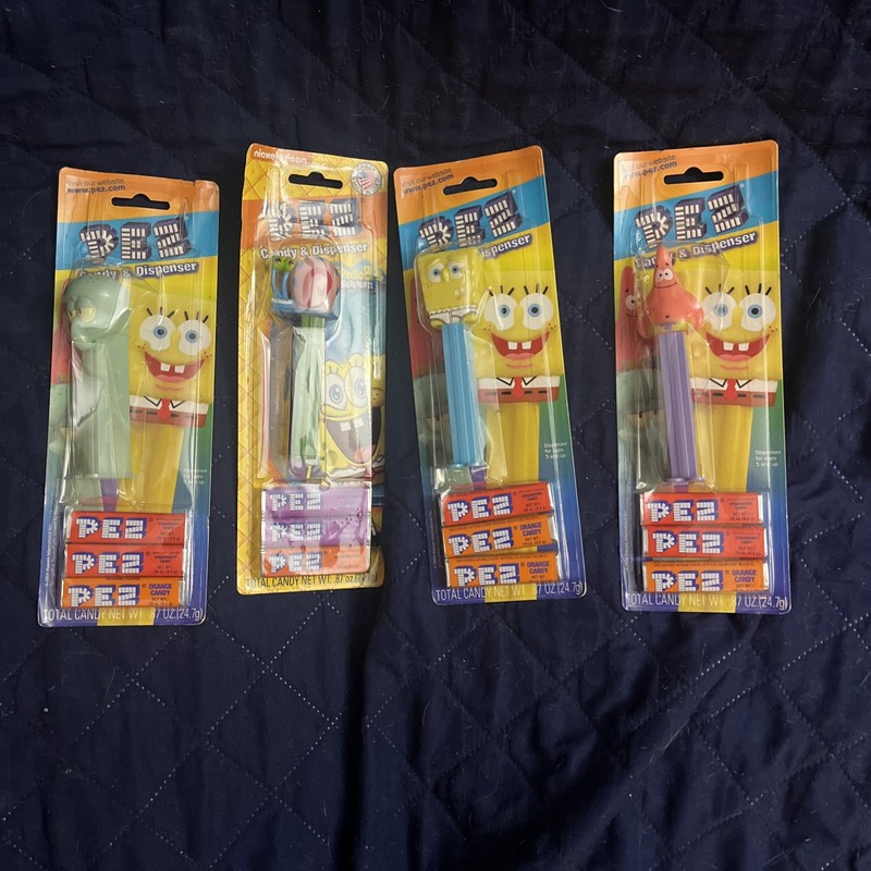 Pez Dispenser Lot SpongeBob SquarePants 4 Different.  Unopened On Card
