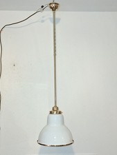 Deckenlampe, Schirm Milchglas innen hellblau D24 cm mit Halterung Messing 95 cm