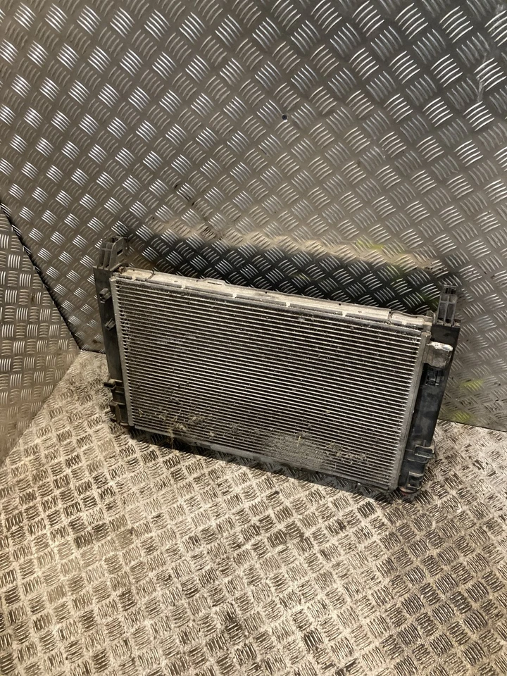 MERCEDES-BENZ A B 200 CDI W169 W245 Juego de Radiadores Refrigerante AC 1695000404 Foto 2 de 4