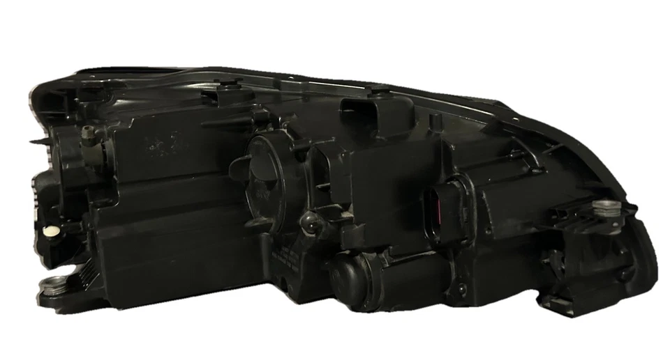 2012-2015 Volkswagen Passat Front Left/Driverside OEM Headlight Assembly - Image 2 of 3