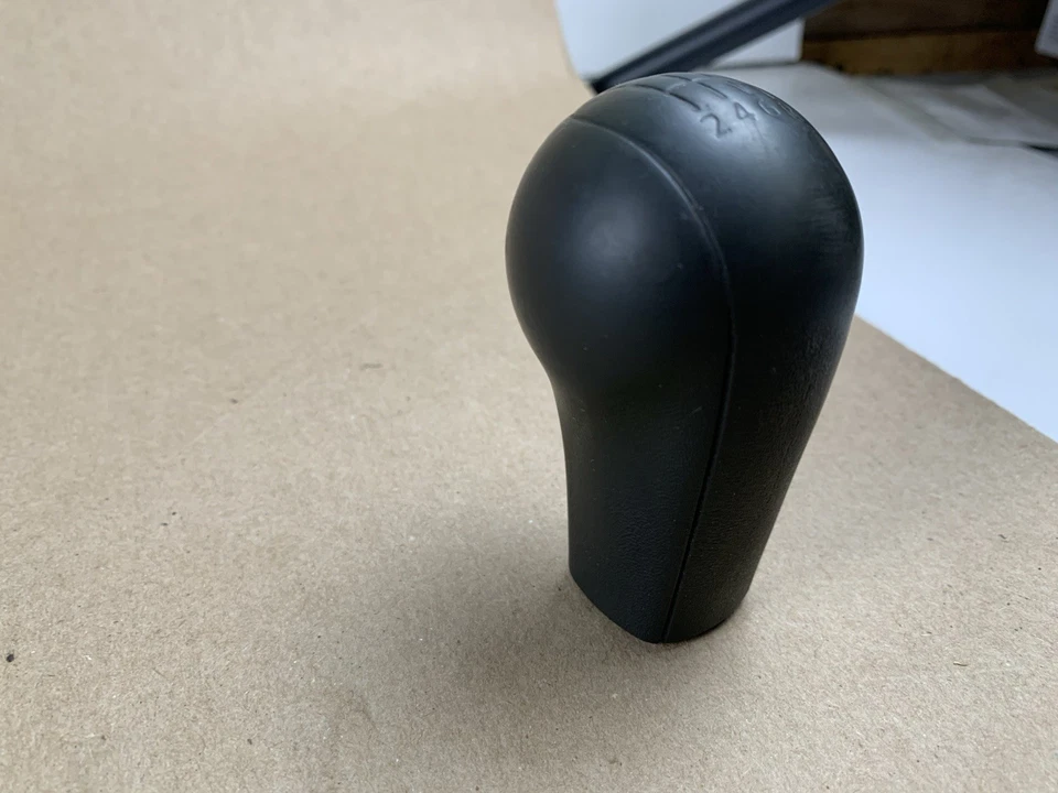 05-19 Nissan Frontier Xterra 6 Speed Manual Shift Shifter Knob - Image 3 of 4