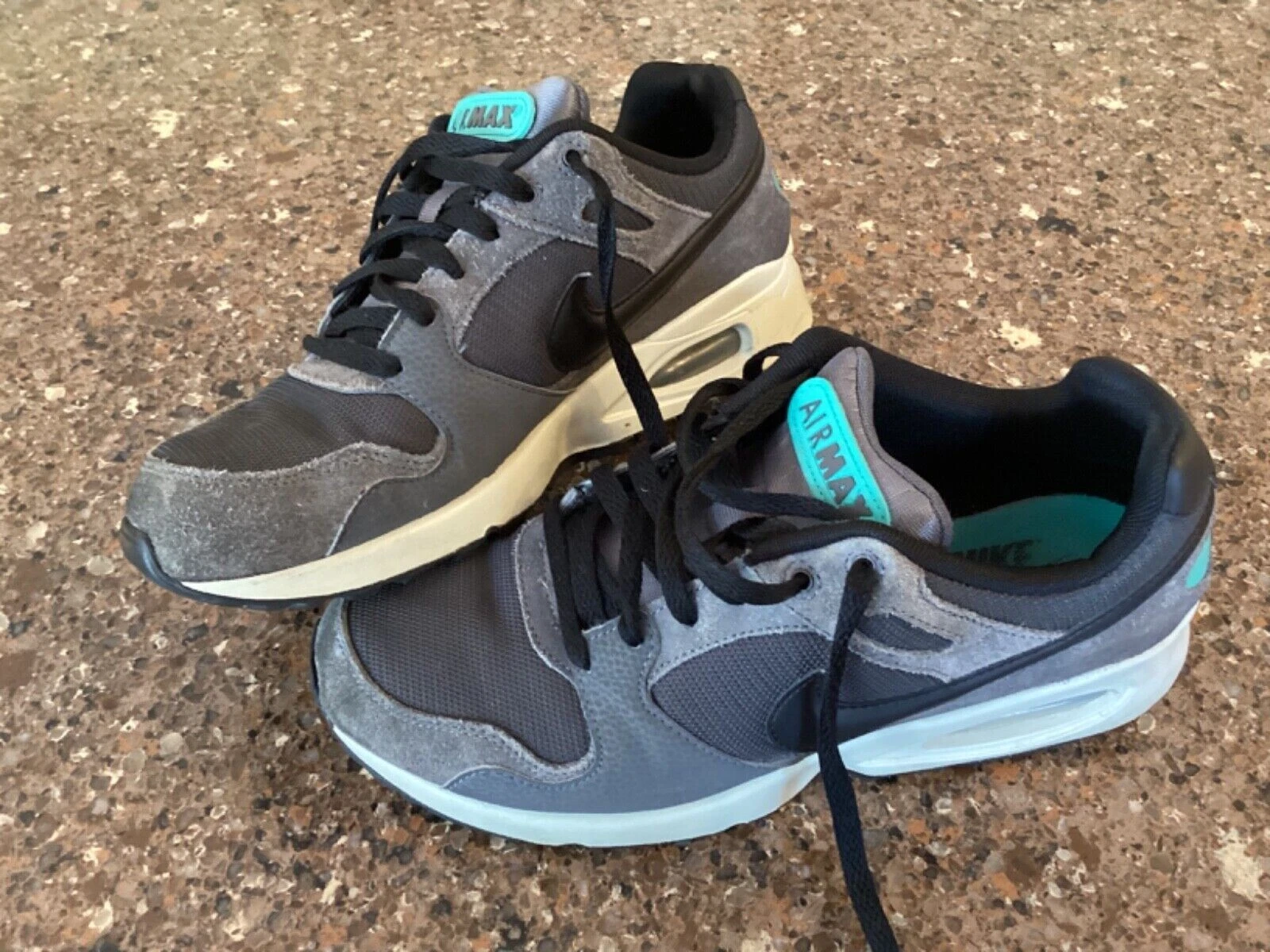 🔥🔥 Nike Air Max Men’s size US 8 UK 7 EU 41 Black & Charcoal Gray w/ Teal