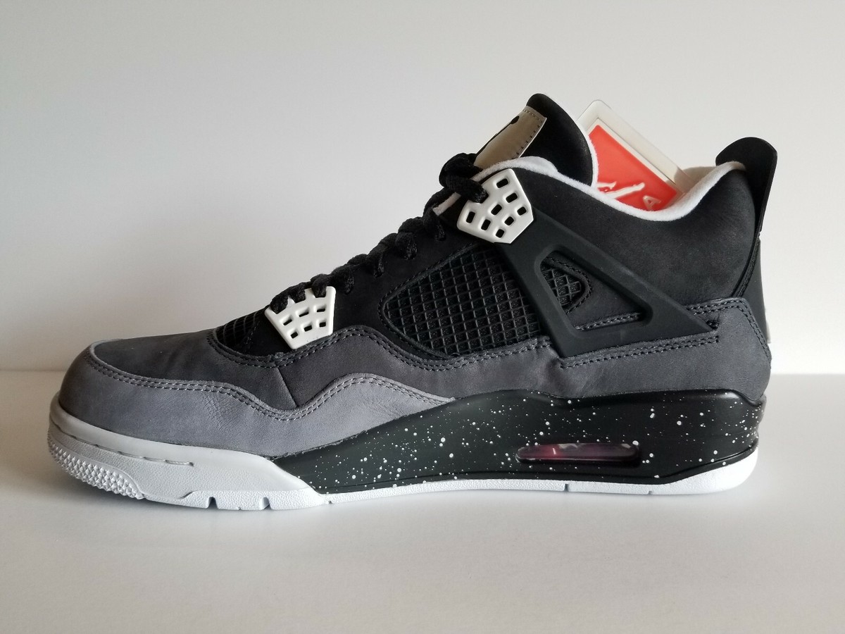 Nike Air Jordan 4 