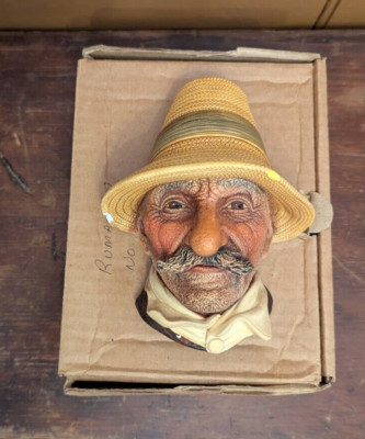 VTG Bossons Chalkware Head #81 Rumanian w/ Original Box Congleton England