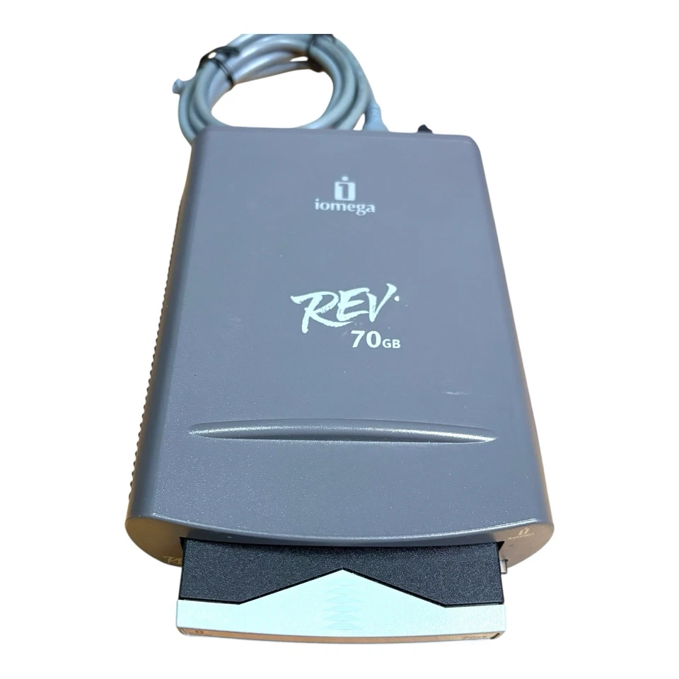 Iomega REV 70GB External Drive Bundle w/ 6 Cartridges & Power Adapter – Tested - Image 4 of 4