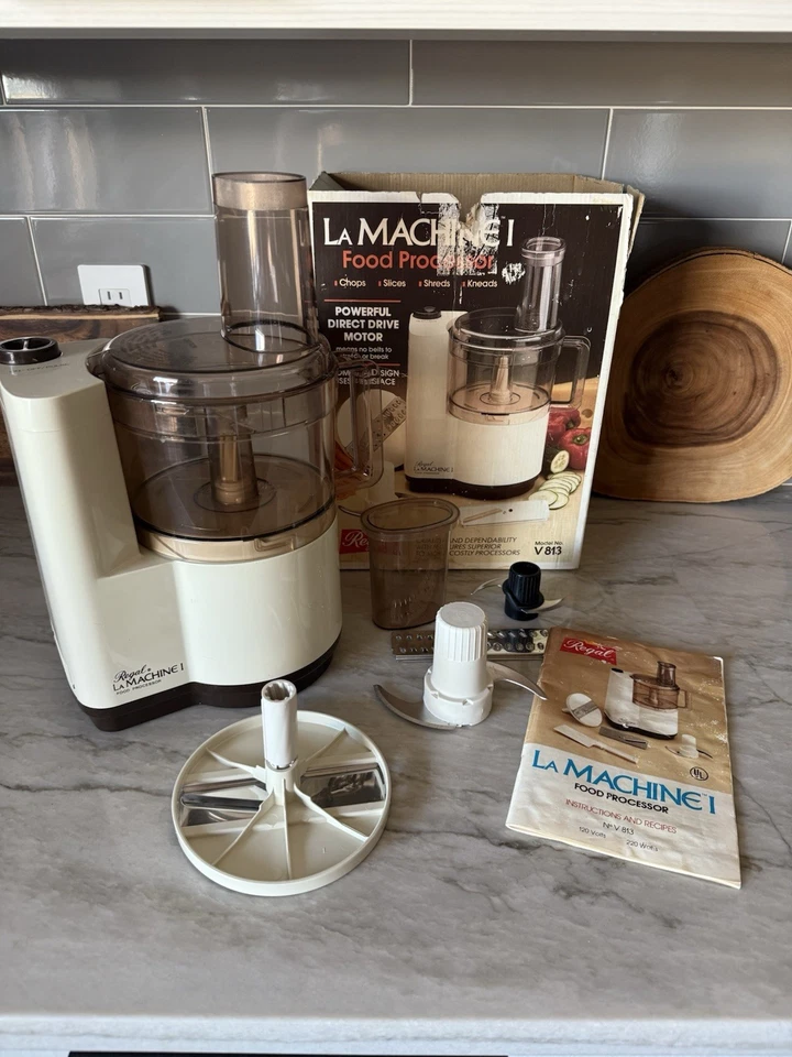 Máquina Regal La 1 procesador de alimentos tamaño completo modelo V813 de colección con caja Foto 2 de 4
