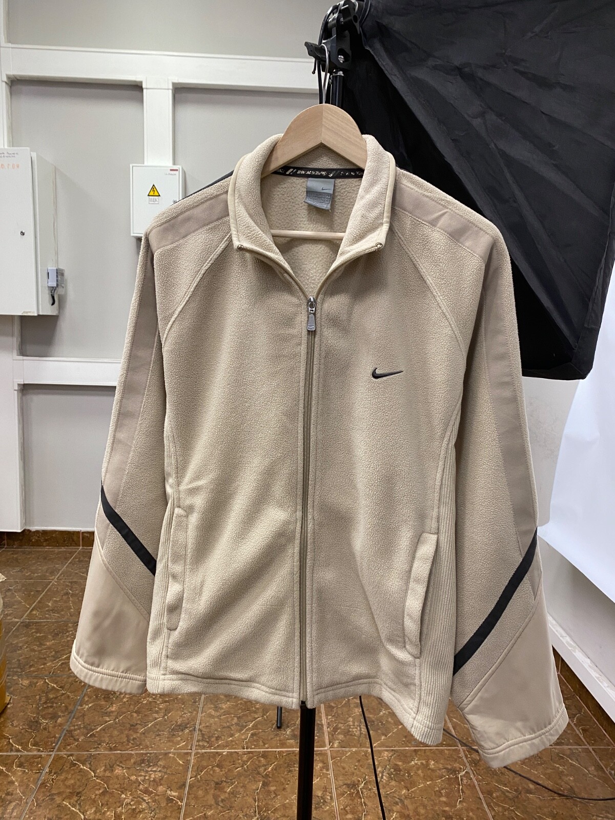 🇺🇸 Vintage 90s Nike Fleece Zip Hoodie Rare Retro Hype Y2K size M color beige