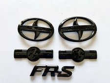 2012-2016 Toyota GT86 Scion FR-S Front Rear Fender Gloss Black Emblem Badge Sit