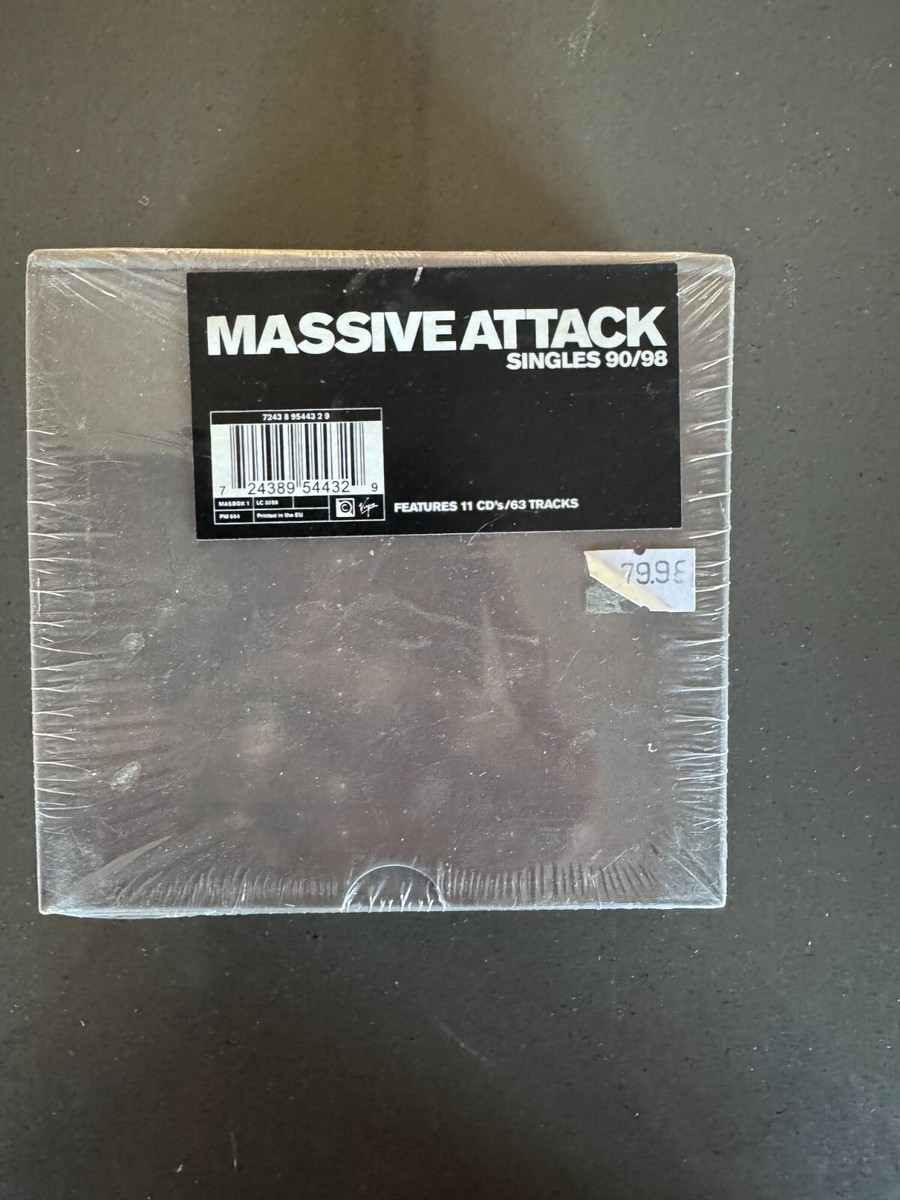 massive attack singles 90/98 11枚組レコードBOX 91Q6t8qdw5L._UF1000,1000_QL80_.jpg
