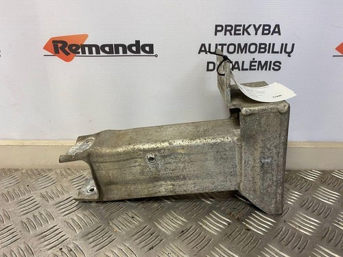 BMW X3 E83 Stoßstangenhalter vorne rechts 13824310 2.00 Diesel 110kw 31594015