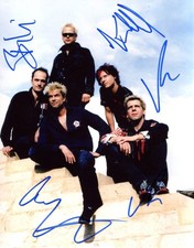 Die Toten Hosen PUNK ROCK BAND autographs, In-Person signed photo