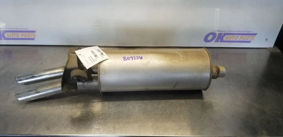 89 NISSAN 300ZX Z31 3.0L REAR EXHAUST MUFFLER - Image 2 of 4