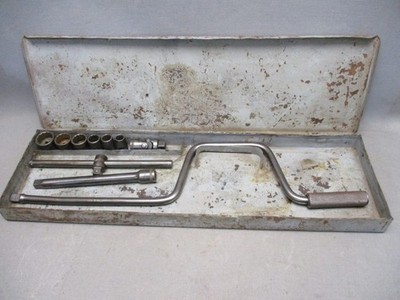 Vintage HUSKY Socket Set 3/8'' Drive 1940's-50's w/ Steel Tool Box USA