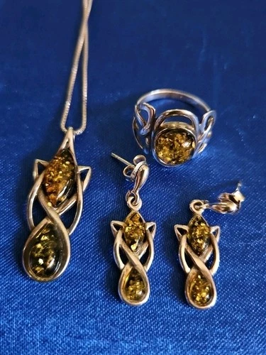 Vintage GREEN BALTIC AMBER Necklace Sterling Silver Dangle Jewelry Set