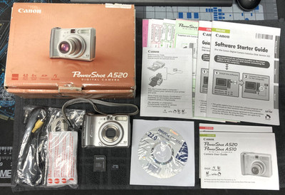 CANON PowerShot A520 Digital Camera w/ 2GB SD Card - COMPLETE IN