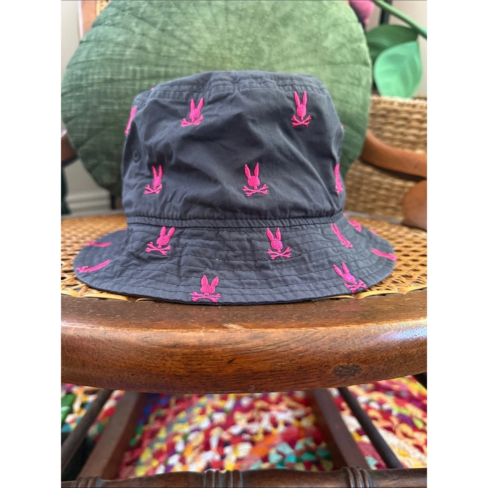 Psycho Bunny Navy Hot Pink Embroidered Indie Classic Urban Cool Bucket Hat