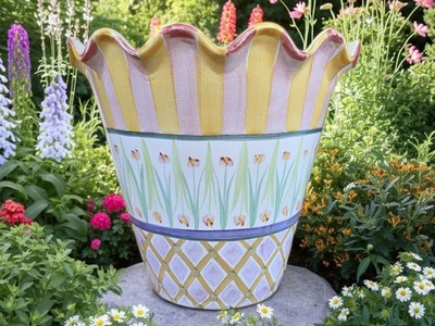 MacKenzie-Childs Ceramic Jumbo Garden Aalsmeer Pattern Excellent Version 3