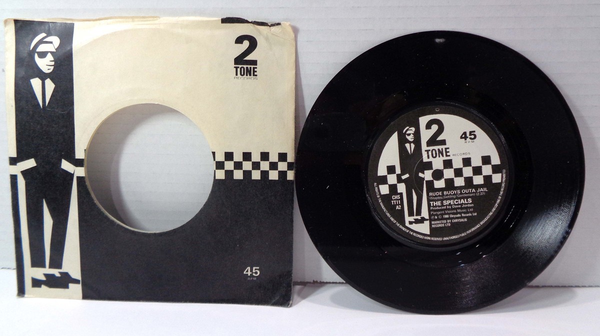 THE SPECIALS RAT RACES　7㌅ The Specials - Rat Race (1980) full 7” Single - YouTube