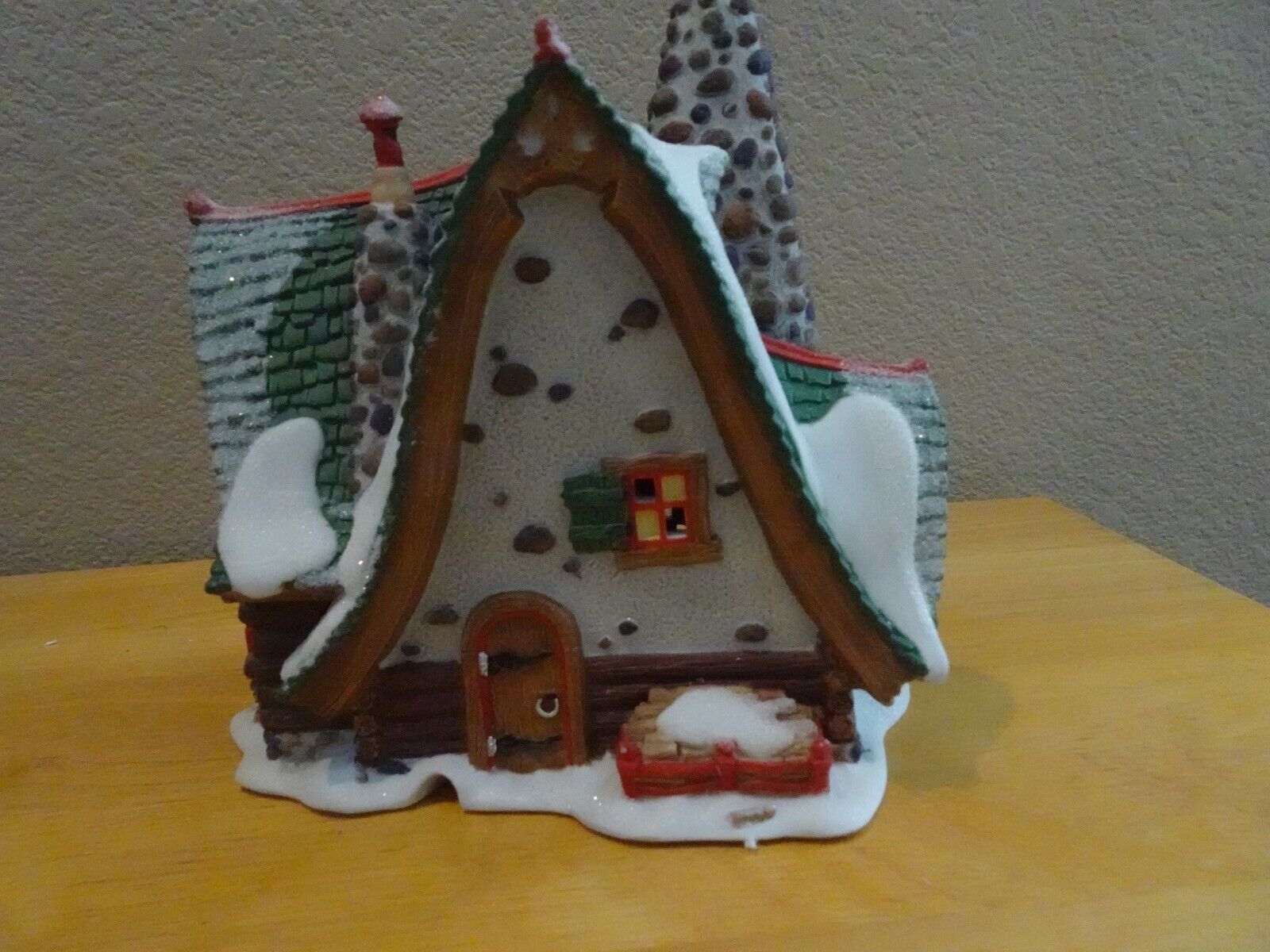 Dept 56 North Pole Hand Carved Nutcracker Factory 56753 VGUC - Picture 7 of 12