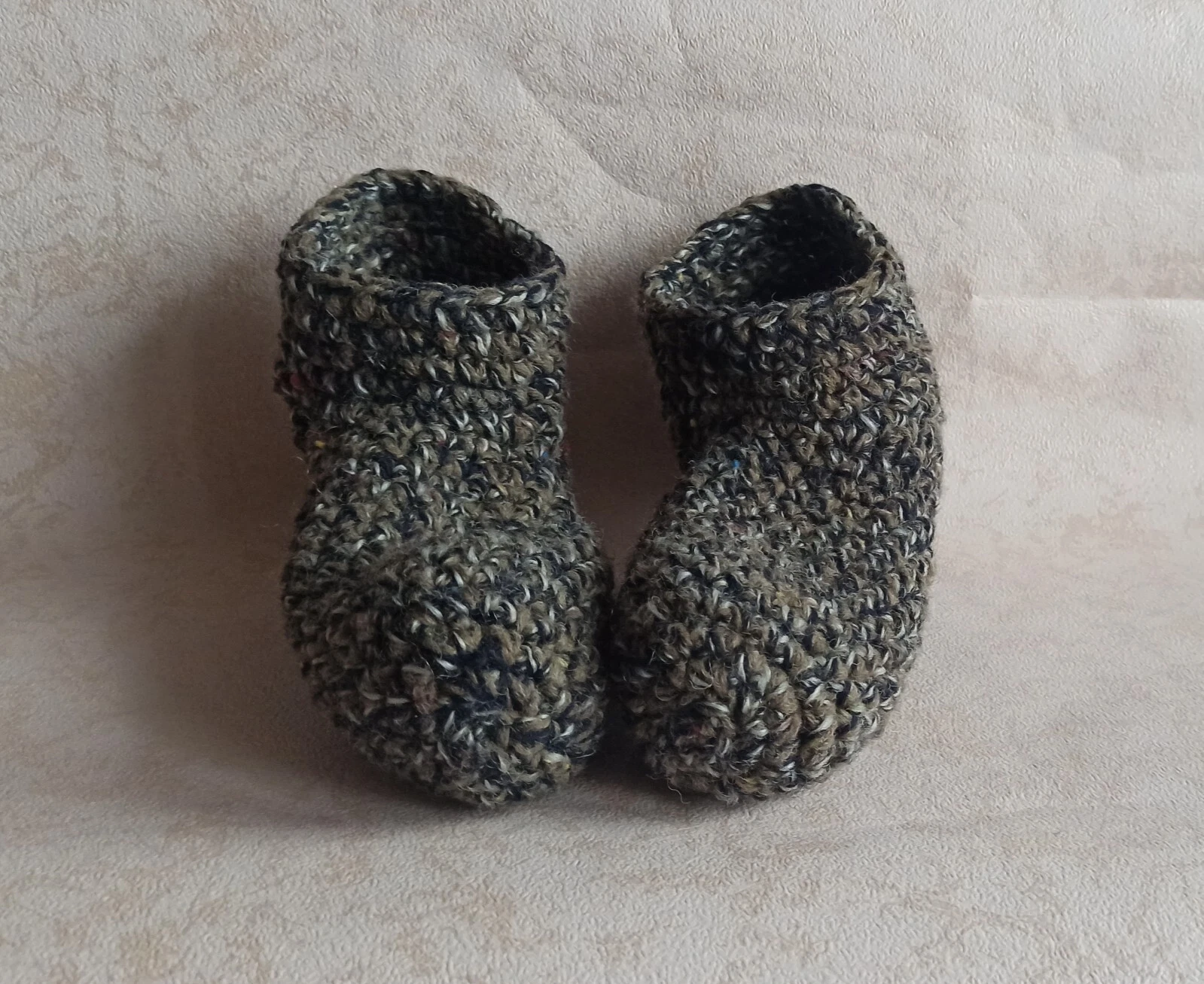 Crochet unisex wool slippers /Eco-friendly gray socks /Size USA 9-10 ,shoes
