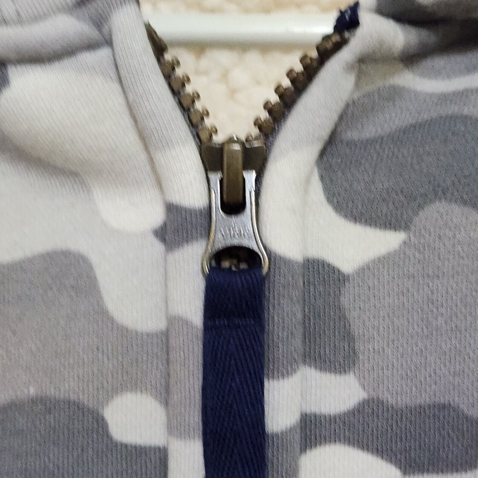 Picture 4 of 8