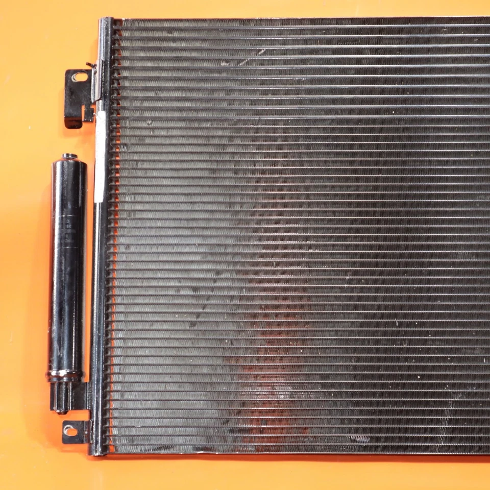 Dodge Charger Challenger AC Condensador 2010 2011 2012 2013 2014 68050127AB Fabricante de Equipo Original Foto 2 de 4