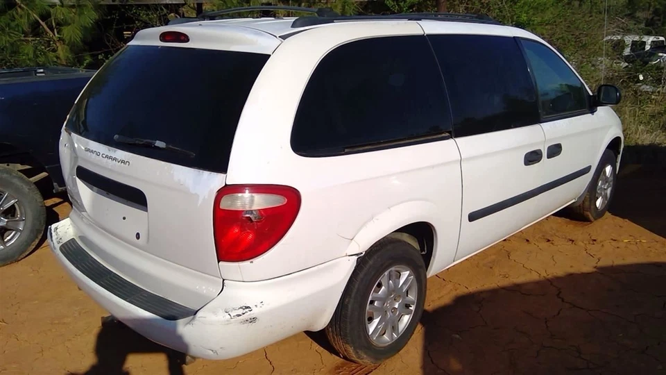 Tercera luz de freno de montaje alto para Dodge Caravan 04-07 OEM Foto 4 de 4